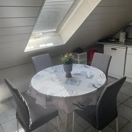 Dachgeschosswohnung Homberg-ohm, Nieder-ofleiden District